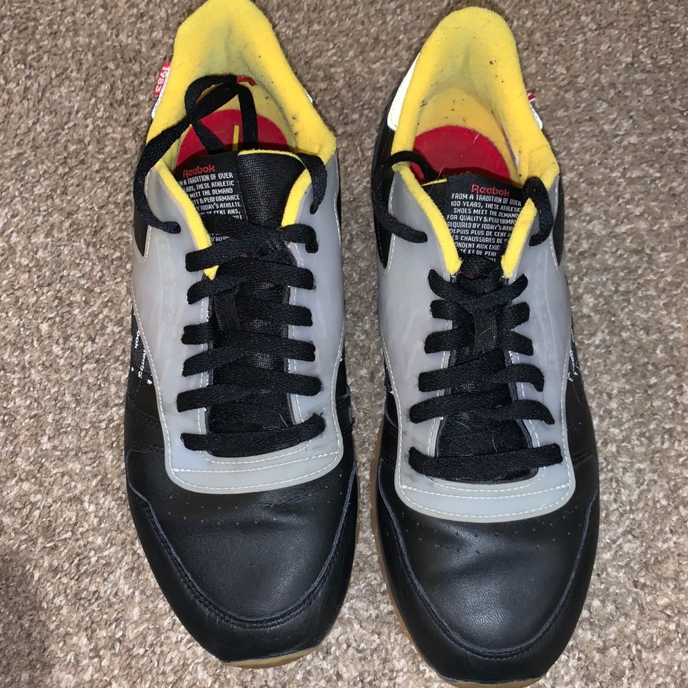 Men’s Reebok shoes